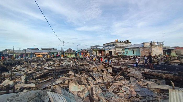 Kegiatan olah TKP di lokasi eks kebakaran Selumit Pantai RT 20 Kota Tarakan.