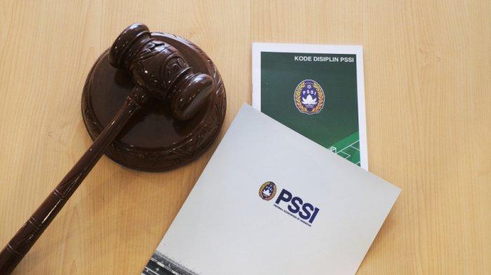 Akibat Persib Bandung dan PSIS Semarang dihukum Komdis PSSI, klub berjuluk Maung Bandung dan Mahesa Jenar itu harus keluar duit lagi di Liga 1.
