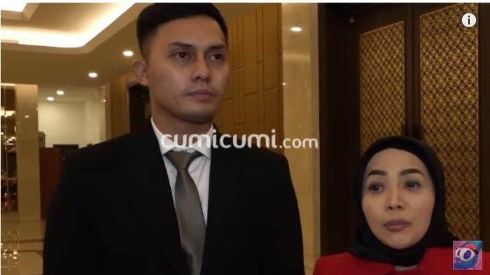 Muzdalifah bersama suaminya Fadel Islami. (Tangkapan Layar YouTube Cumi Cumi)