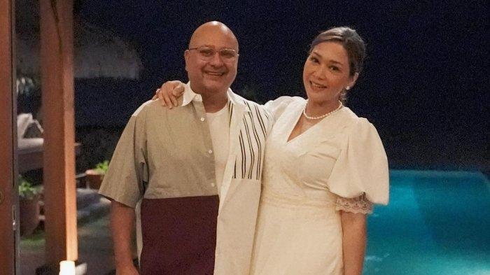 MAIA DAN IRWAN - Pasangan Irwan Mussry dan Maia Estianty.