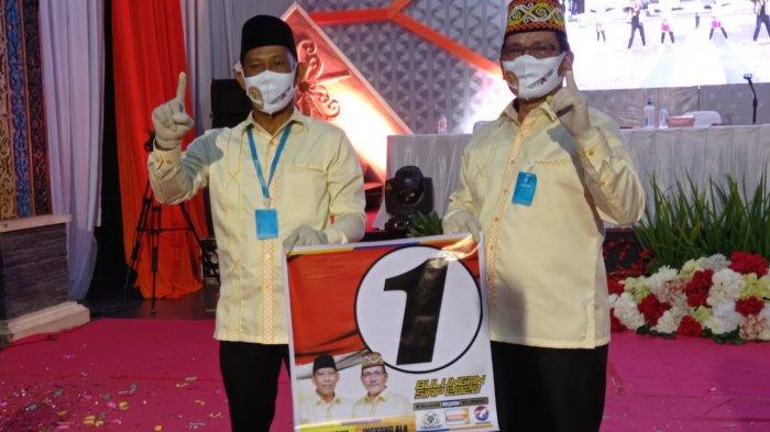 Pasangan Syarwani - Ingkong Ala foto bersama seusai pengundian nomor urut pada Pilkada 2020 lalu