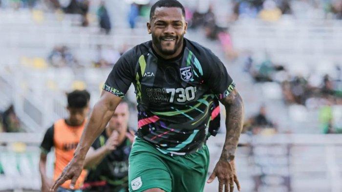 Penyerang Persebaya Surabaya, Paulo Victor