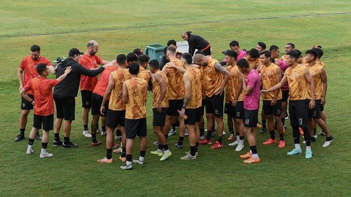 Persiapkan diri jalani lanjutan Liga 1 menhadapi Persija Jakarta, Tampak pemain Borneo FC saat menjalani Training Center (TC) di Yogyakarta.