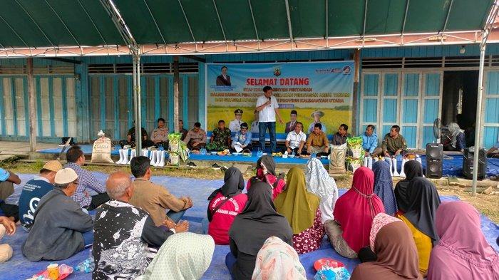 Kegiatan pencanangan gerakan perluasan area tanam di Desa Karang Agung, Minggu (5/5) (H.O Humas DPKP)