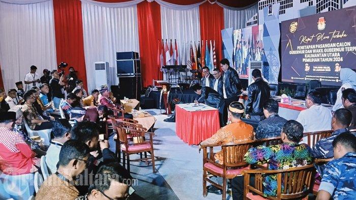 Pleno penetapan Paslon gubernur dan wakil gubernur Kaltara terpilih di Kantor KPU Kaltara, Kamis (09/01/2025). (TribunKaltara.com/Edy Nugroho)
