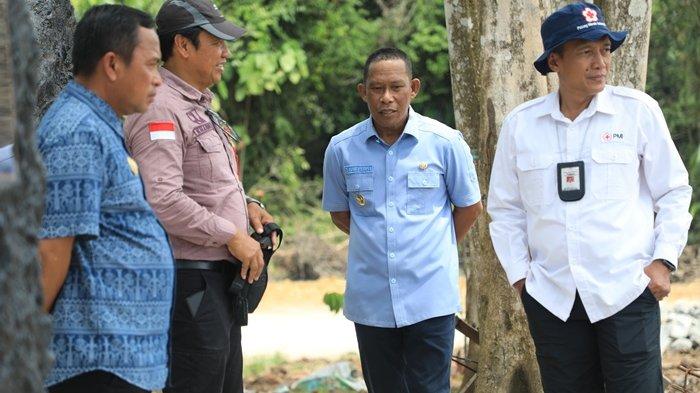 Bupati Bulungan Syarwani beberapa waktu lalu didampingi Sekretaris Daerah (Sekda) Kabupaten Bulungan, Risdianto, Kepala Dinas Pekerjaan Umum dan Penataan Ruang (PUPR), Kepala Dinas Lingkungan Hidup (DLH) serta perangkat daerah lain melakukan peninjauan proses pembangunan kawasan Kebun Raya Bundayati, terutama anjungan yang nantinya menjorok kearah danau sebagai panggung utama untuk berbagai kegiatan.