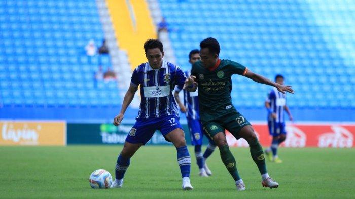 Persiba Balikpapan mengakhiri Liga 2 2023/2024 dengan kemenangan 2-0 atas Persipal Palu, mencatat catatan positif setelah sebelumnya mengalami empat kekalahan beruntun. Meskipun tidak mengubah posisi dasar klasemen Grup 4, kemenangan tersebut memberikan suntikan motivasi untuk persiapan play off degradasi. HO MEDIA OFFICER PERSIBA