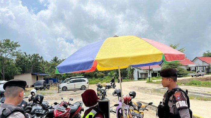 Guna mencegah gangguan Kamtibmas, personel Direktorat Samapta Polda Kaltara gencar melaksanakan Patroli rutin dan humanis dengan sasaran sejumlah titik pusat aktivitas masyarakat di seputaran Tanjung Selor Kabupaten Bulungan, pada Kamis (2/5/2024).
