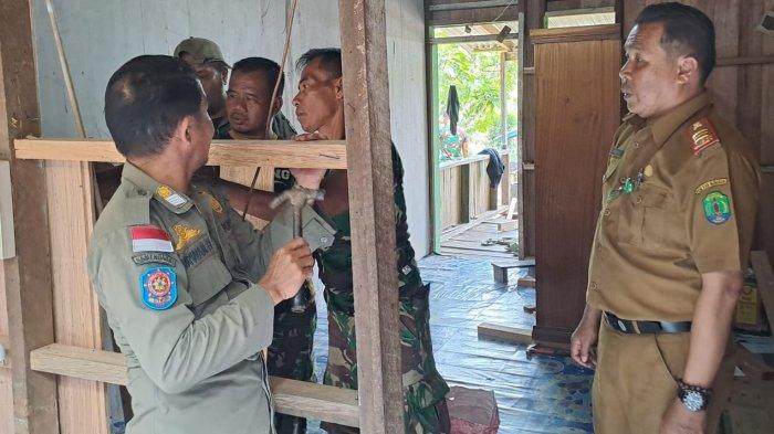 Program TNI Manunggal Membangun Desa (TMMD) ke-117 di Desa Harapan Kecamatan Sebuku Kabupaten Nunukan, Kalimantan Utara menyasar perbaikan rumah tak layak huni (RTLH). (HO/Kodim 0911/ Nunukan)