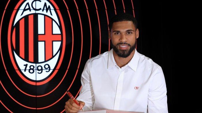 Ruben Loftus-Cheek bergabung dengan AC Milan. (acmilan.com)