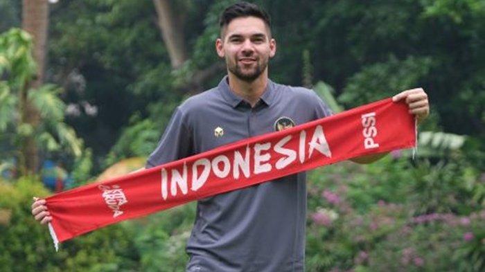 FOTO Sandy Walsh. Jelang Vietnam vs Timnas Indonesia di Kualifikasi Piala Dunia 2026, Shin Tae-yong tak bisa memainkan Nadeo Argawinata, Marc Klok, hingga Sandy Walsh.