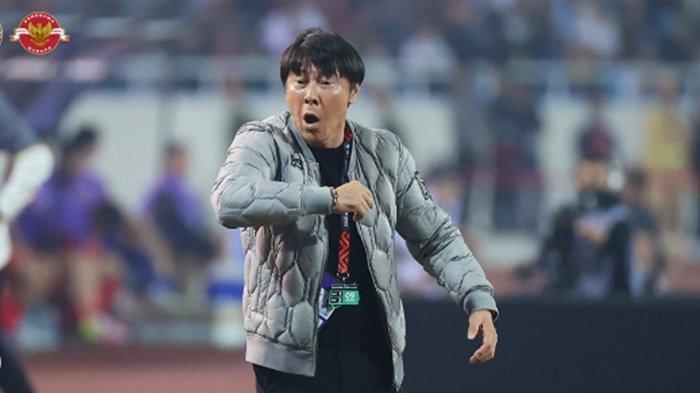 Shin Tae-yong saat dampingi Timnas Indonesia.