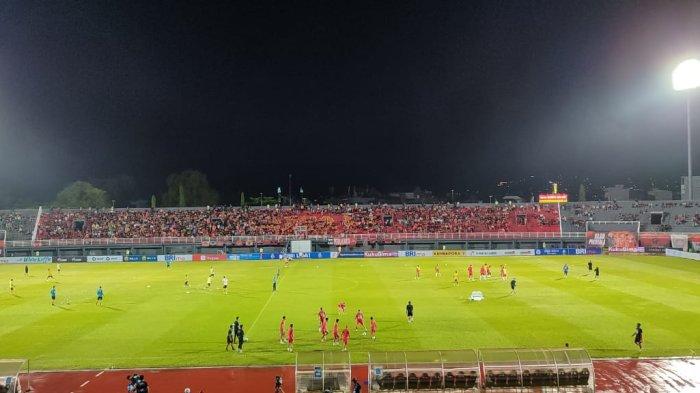 Suasana di Stadion Segiri Samarinda jelang pertandingan Berlangsung antara Borneo FC vs Bali United.