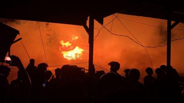 Sebanyak 150 Warga Flamboyan Bawah Palangkaraya, Terdampak Kebakaran Mengungsi di GOR KONI Kawasan Stadion Sanaman Mantikai.