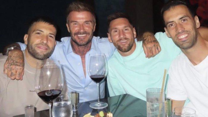 Rayakan kemenangan Inter Miami 4-0 atas Charlotte FC, David Beckham beri hadiah ke Lionel Messi.