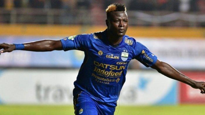 Ezechiel Ndouasel saat masih memperkuat Persib Bandung di Liga 1. Kini pemain asal Chad itu bermain untuk FC Bekasi City di Liga 2 2023.