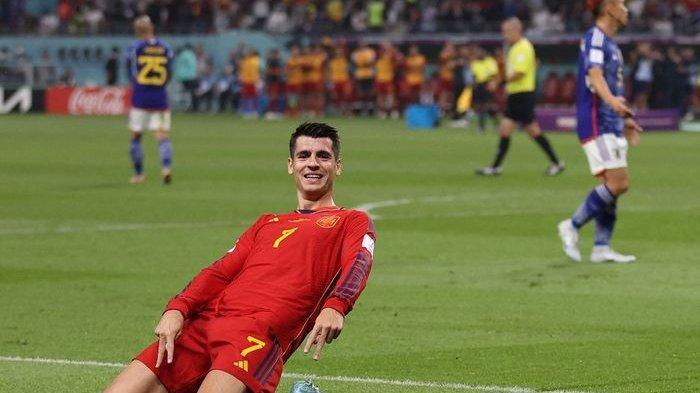 Hasil Piala Dunia 2022, pemain Timnas Spanyol Alvaro Morata melakukan selebrasi usai membobol gawang Timnas Jepang, Jumat (2/12/2022) dinihari WIB.