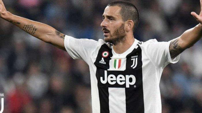 Bek tengah Juventus, Leonardo Bonucci, dalam laga melawan Inter Milan pada pekan ke-15 Liga Italia, Jumat (7/12/2018)