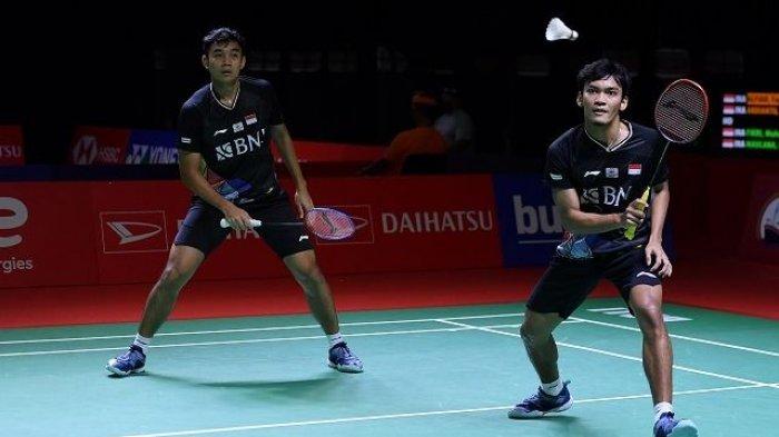 Pasangan muda Indonesia Fikri/Bagas lolos ke Final All England 2022 setelah mengalahkan juara dunia ganda putra dari Jepang dan ganda putra senior Indonesia. Akankah mereka menjadi juara dalam final ganda putra malam ini?