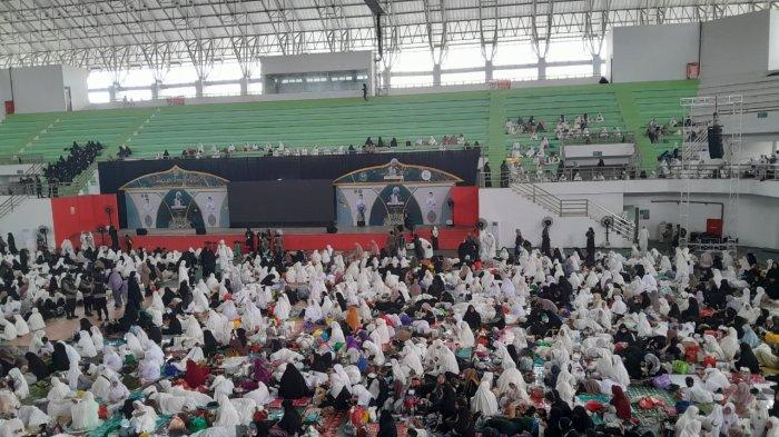 GOR Indoor Palangkaraya jadi lautan manusia antusias menyaksikan Tabligh Akbar Habib Umar bin Hafidz yang digelar Rabu (23/8/2023) sore nanti.