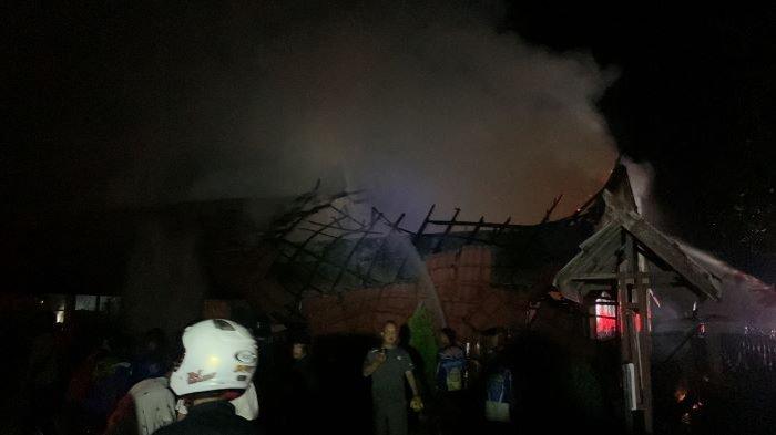 SDN 9 Langkai di Jalan Nyai Balau Palangkaraya Terbakar, Satu Ruang Kelas Dipastikan Menjadi Arang