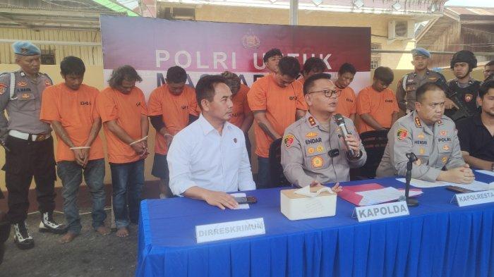 PENEMBAKAN DI SAMARINDA - 9 tampang pelaku penembakan di Samarinda. Potret diambil saat konferensi pers terkait kasus penembakan di THM jalan Imam Bonjol Kota Samarinda pada Minggu. 4 Mei 2025 di Polsek Samarinda Seberang, Polresta Samarinda. (TRIBUNKALTIM.CO/GREGORIUS SALMON)