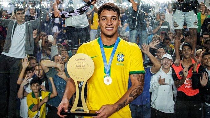 Striker Brasil Marcos Leonardo yang menjadi buruan tim Liga Italia Serie A, Lazio.