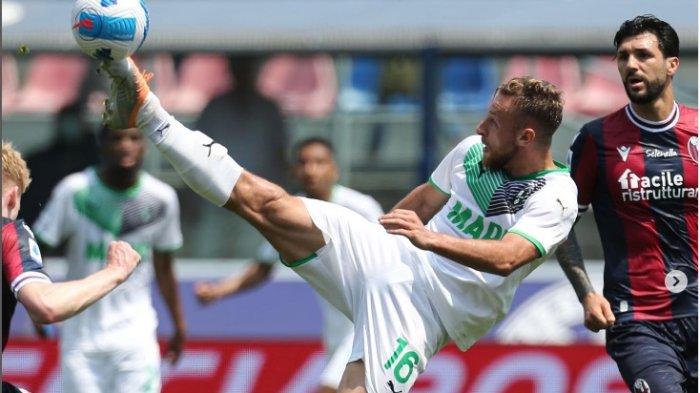 Aksi pemain Sassuolo Davide Frattesi incaran Inter Milan di bursa transfer