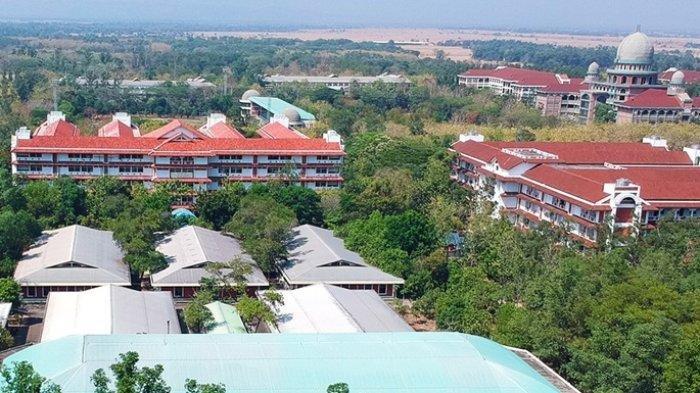 Pondok Pesantren Al Zaytun di Indramayu, Jawa Barat.