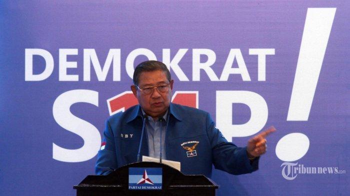 Presiden Ke-6 RI Susilo Bambang Yudhoyono (SBY) merilis buku barunya berjudul Pilpres 2024 dan Cawe-Cawe Presiden Jokowi, The President Can Do No Wrong. Dalam buku setebal 27 halaman itu, SBY menyinggung soal cawe-cawe yang sudah diakui oleh Presiden RI Joko Widodo (Jokowi) dalam pilpres 2024 mendatang.