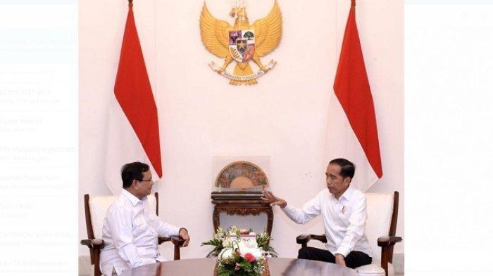Presiden Jokowi dan Menteri Pertahanan Prabowo Subianto.