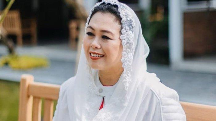 Putri kedua Presiden Abdurrahman Wahid, Yenny Wahid.