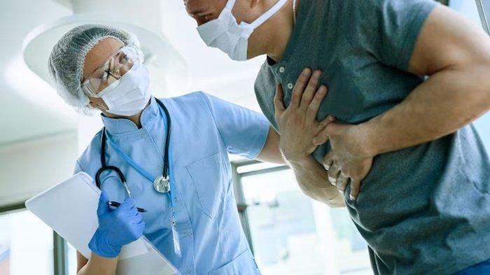 Kolesterol tinggi tak bisa dibiarkan begitu saja karena bisa menyebabkan aterosklerosis yang dapat memicu terjadinya serangan jantung dan kematian mendadak.