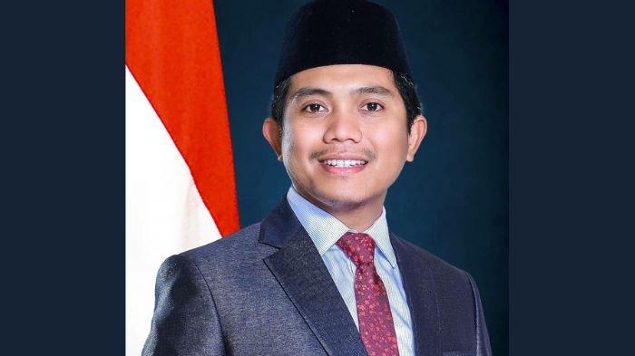 Andi Faizal Sofyan Hasdam, Ketua DPRD Bontang Periode 2019-2024. Kini terpilih lagi menjadi anggota DPRD Bontang, dan ditugaskan Partai Golkar untuk maju di Pilkada Bontang 2024.