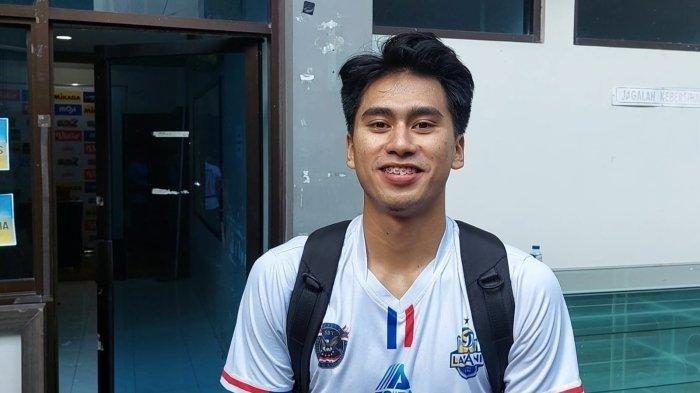 Fahri Septian berhasil menyabet penghargaan Most Valuable Player atau MVP SEA V League 2023.