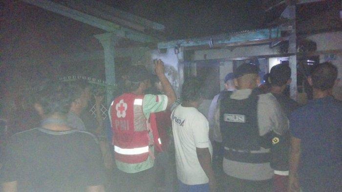 Suasana setelah petaka kebakaran di kawasan Manggar Sari, Jalan Manggar Damai RT 30, Kelurahan Manggar, Balikpapan Timur, Balikpapan, Minggu (30/7/2023) malam.