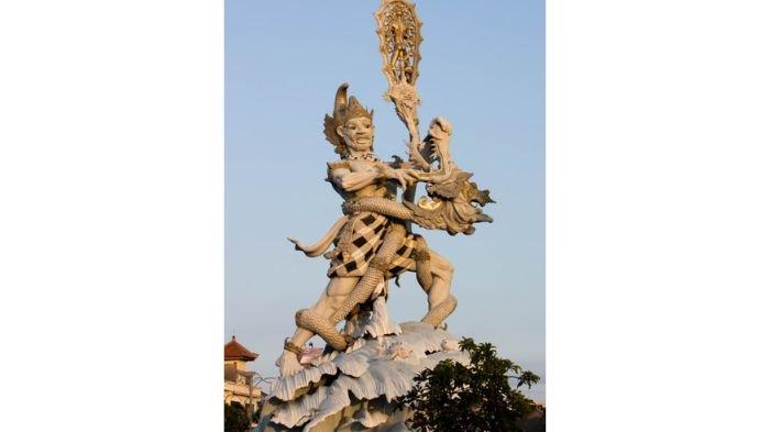 Patung Dewa Ruci di Denpasar, Bali.