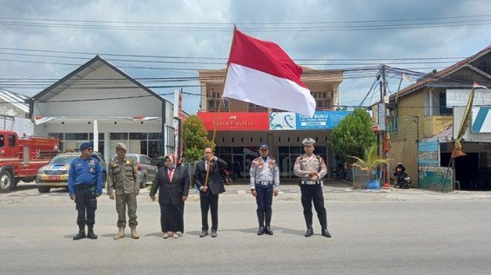 Ceremony on the road di Simpang 3 Jalan Pendidikan, Sangatta Kutai Timur, Kamis (17/8/2023).
