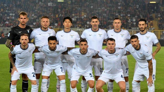 Pemain utama Lazio yang diturunkan saat melawan Lecce di Stadion Via del Mare pada pekan pertama Liga Italia Serie A 2023/24, Senin (21/8/2023). Lazio kalah 1-2 dalam pertandingan tersebut.