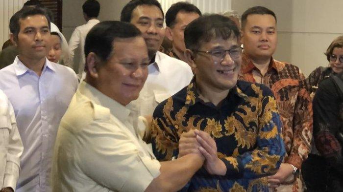 PDIP PECAT BUDIMAN - Ketua Umum Partai Gerindra Prabowo Subianto bertemu dengan politikus PDI-P Budiman Sudjatmiko. Pertemuan itu berlangsung di kediaman Prabowo, Jalan Kertanegara, Jakarta Selatan, Selasa (18/7/2023).