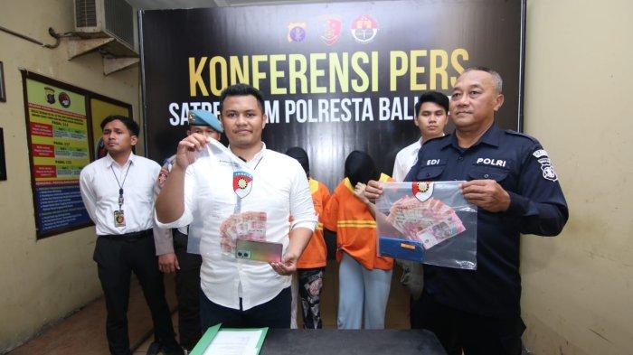 Unit Tipidter Satreskrim Polresta Balikpapan mengamankan seorang Ibu Rumah Tangga (IRT) berinisial V (20) atas perbuatannya memperdagangkan temannya sendiri sebagai PSK.