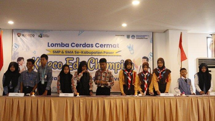 Sejumlah siswa-siswi SMP di Kabupaten Paser sebagai peserta Kideco Edu Champion - Cerdas Cermat.