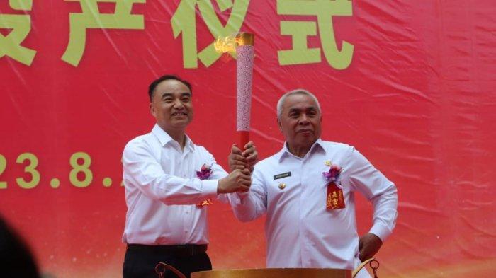 Gubernur Kaltim Isran Noor meresmikan pabrik semen PT Kobexindo Cement yang berada di Desa Selangkau, Kecamatan Kaliorang, Kabupaten Kutai Timur, Rabu (23/8/2023) lalu, yang memiliki kapasitas produksi 8 juta ton per tahun. (HO)