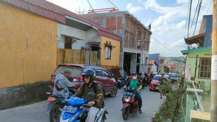 Suasana pemukiman padat penduduk di kawasan Graha Indah, Kecamatan Balikpapan Utara, Kota Balikpapan, Kalimantan Timur.