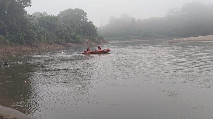 ALAM TELEN KUTIM - Penampakan alam Sungai Telen di Kecamatan Telen, Kabupaten Kutai Timur, Provinsi Kalimantan Timur. Daerah ini kini sudah dilengkapi aliran listrik secara maksimal.