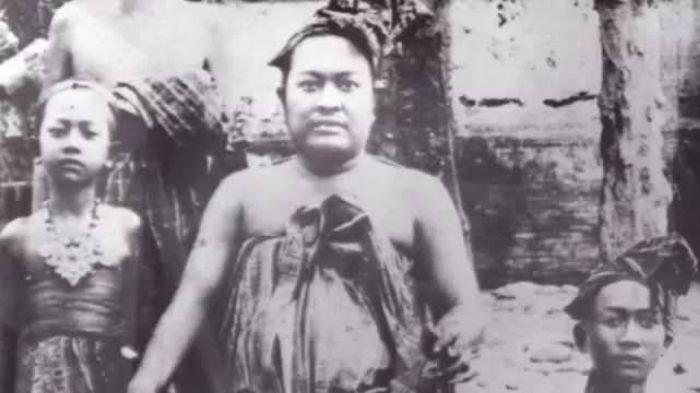 Profil Ida Dewa Agung Jambe