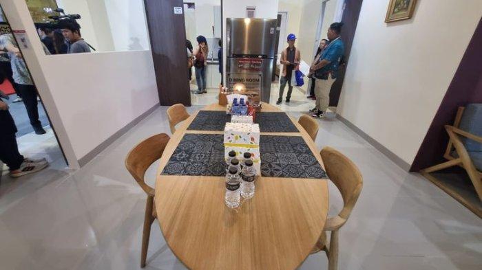 Lihat Foto Contoh ruang makan pada unit Rusun ASN-Hankam di IKN yang ditampilkan dalam acara Konstruksi Indonesia 2023 Kementerian PUPR di JIExpo Kemayoran Jakarta, Jumat (3/11/2023).