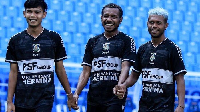 Persiba Balikpapan saat berlatih di Stadion Batakan. Klub berjuluk Beruang Madu itu dan Persipura Jayapura, dua tim yang sama-sama berada di zona degradasi Liga 2 2023/2024, akan saling berhadapan pada pekan ke-10, Sabtu (18/11/2023).