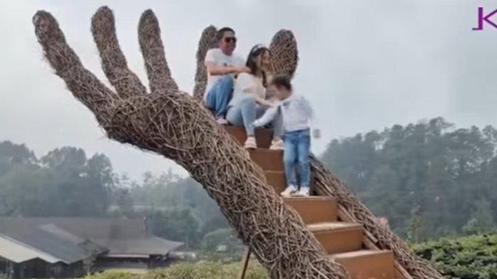 Dedi Mulyadi dan Aqila