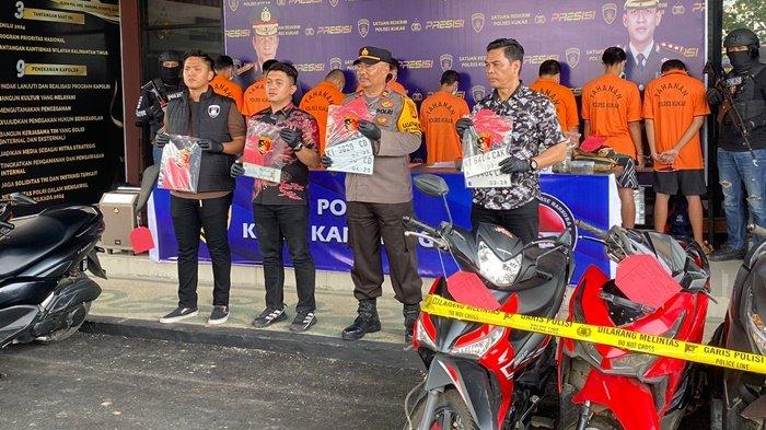 Selama November hingga Desember 2023, Satreskrim Polres Kukar berhasil mengamankan tiga pelaku pencurian kendaraan bermotor.